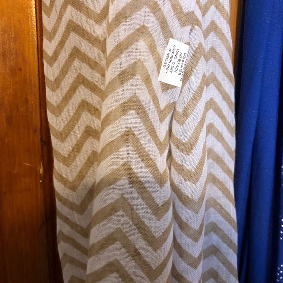 Infinity scarf lot! - Picture 2 of 6